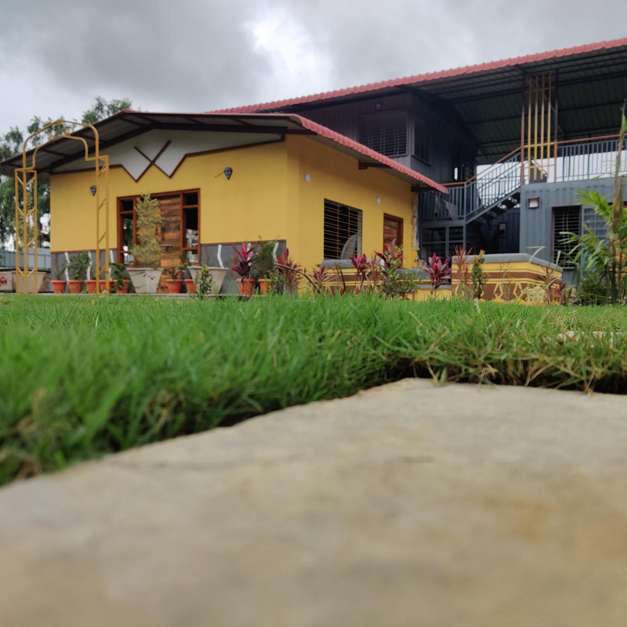 Kashmir Farmhouse - Hyderabad Villa Exterior photo