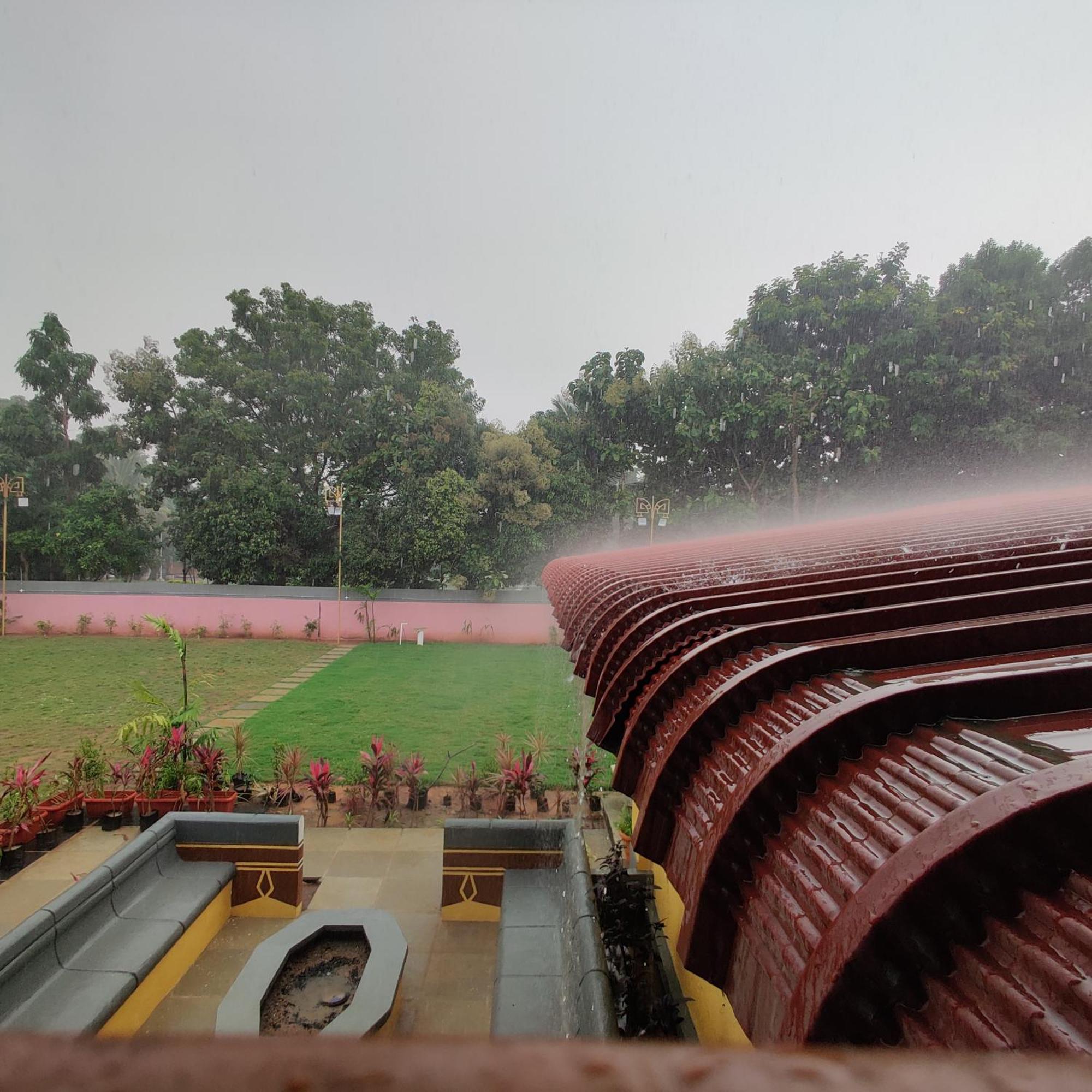 Kashmir Farmhouse - Hyderabad Villa Exterior photo